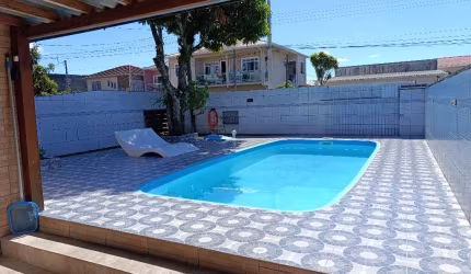 Oportunidade ! Linda casa com 3 quartos e piscina no Passa Vinte