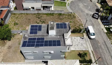 Belíssima Casa 3/4  360m² No Condomínio Green Club 2