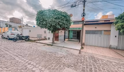 Linda Casa Duplex 3/4  Sendo Suítes em Nova Parnamirim
