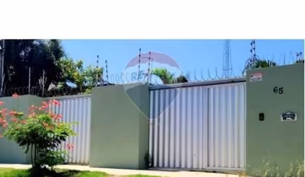 Casa 3/4 Sendo 02 Suítes Para Venda em Ponta Negra