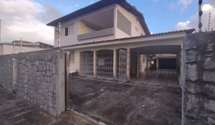 Oportunidade! Casa 4/4 Duplex 2 Em 1 em Lagoa Nova
