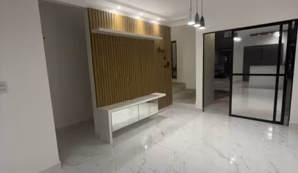 Linda Casa Sombra 87m² 02 Suítes no Porto Boulevard III - Parque das Arvores