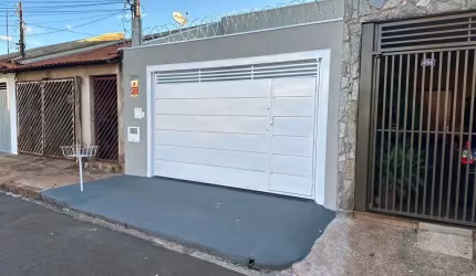 Casa à Venda – R$ 270.000,00. Localização: Bairro Campos Elíseos, Ribeirão Preto - SP