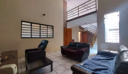 Sobrado à Venda – R$ 360.000,00. Localização: Alexandre Balbo , Ribeirão Preto - SP