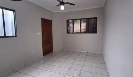 Casa à Venda R$ 290.000,00. Localização: Planalto Verde, Ribeirão Preto - SP.