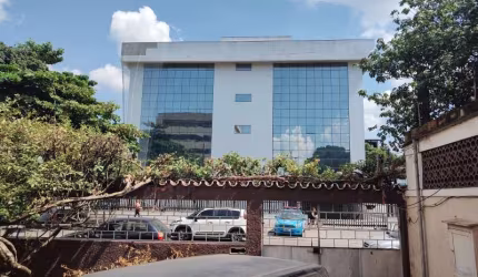 Casa comercial com 1 sala à venda na Rua Doze de Fevereiro, 347, Bangu, Rio de Janeiro, 240 m2 por R$ 819.990