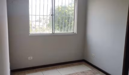 Apartamento com 2 quartos para alugar na Rua Camaipi, 291, Campo Grande, Rio de Janeiro, 63 m2 por R$ 700