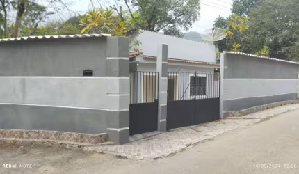 Casa com 2 quartos à venda na Rua Leônidas, Campo Grande, Rio de Janeiro por R$ 220.000