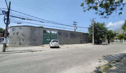 Barracão / Galpão / Depósito com 5 salas para alugar na Rua Agrícola, 17, Bangu, Rio de Janeiro, 842 m2 por R$ 20.000