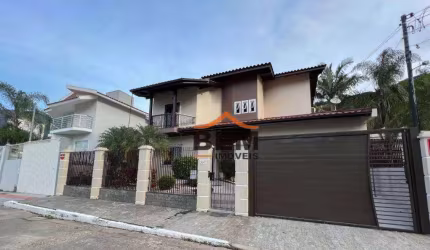 Casa com 4 dormitórios à venda, 329 m² por R$ 2.300.000,00 - Ressacada - Itajaí/SC