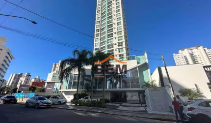 Apartamento com 2 dormitórios à venda por R$ 950.000,00 - Centro - Itajaí/SC