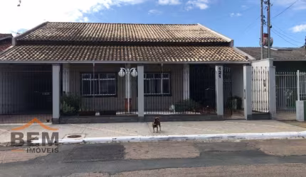 Casa com 3 dormitórios à venda, 256 m² por R$ 850.000,00 - São Vicente - Itajaí/SC