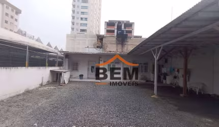 Terreno à venda, 276 m² por R$ 1.400.000,00 - Centro - Itajaí/SC