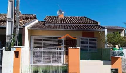 Casa com 2 dormitórios à venda, 70 m² por R$ 420.000,00 - Itacolomi - Balneário Piçarras/SC