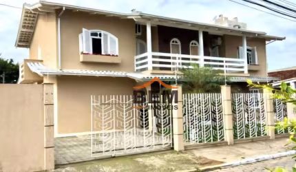 Casa com 4 dormitórios à venda, 400 m² por R$ 2.800.000,00 - São João - Itajaí/SC