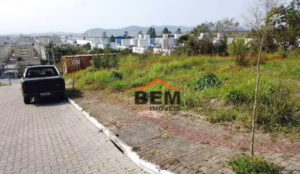 Terreno à venda, 343 m² por R$ 350.000 - Espinheiros - Itajaí/SC