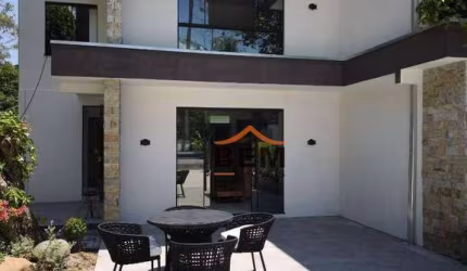 Casa com 1 dormitório à venda, 98 m² por R$ 1.680.000,00 - Praia das Taquaras - Balneário Camboriú/SC