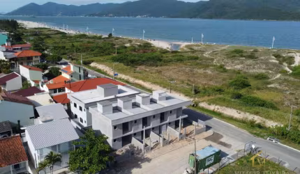 Sobrado à venda no bairro Praia do Sonho - Palhoça/SC