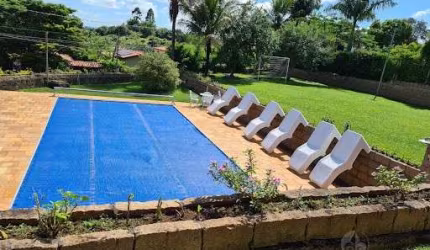 BELÍSSIMA CHÁCARA À VENDA NO CAFEZAL VI, EM ITUPEVA - A/C 500 m², TE 1.760 m², Mobiliada, 06 suítes c/ closet e ar, lazer com espaço gourmet, piscina aquecida, campo de futebol, vista panorâmica,