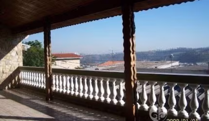 ÓTIMA CASA COM RENDA À VENDA NO JARDIM CRUZ ALTA EM VÁRZEA PAULISTA - A/C 309 m²:  Alugada para Orgão Público.
