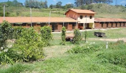 BELÍSSIMO HARAS À VENDA NO JACARÉ EM CABREÚVA - A/C 2.000 m² em terreno de 78 mil m², estrutura completa.