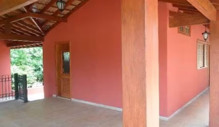 CHÁCARA DE ALTO PADRÃO À VENDA OU LOCAÇÃO EM LOUVEIRA -  A/C 1500 m² em Terreno de 20 mil m², lazer completo.