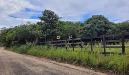 Viva no Paraíso! Chácara de 24.200m² com Rio e Vista Incrível!