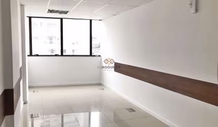 Sala comercial à venda mobiliada no Estreito em Florianópolis SC