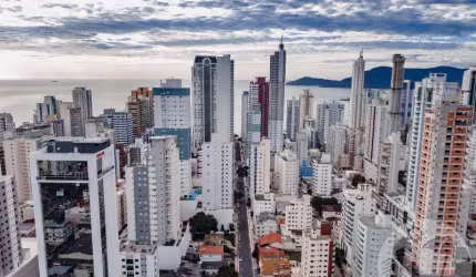 Admirá - Lindo Apartamento a Venda na melhor região de Balne