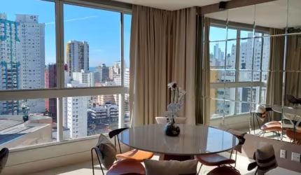 Apartamento inteligente e sofisticado: Decorado com requinte
