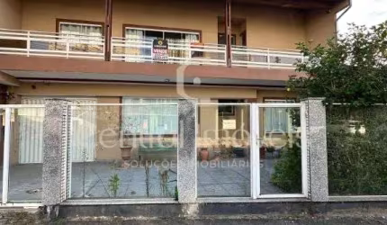 Casa com 4 quartos à venda no Centro, Balneário Piçarras  por R$ 3.250.000