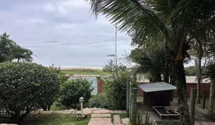 Casa Frente Mar no Centro de Baln. Picarras