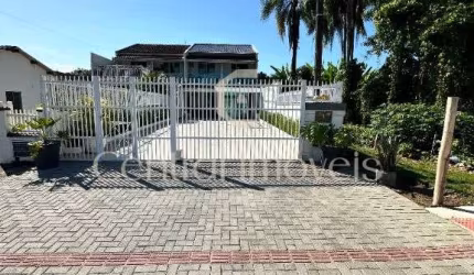 Casa a Venda no Centro de Baln. Piçarras 550M da Praia