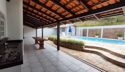 Casa em Estilo Clássico