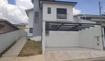 Casa à venda no Condomínio chacur em Várzea Paulista