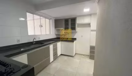 CASA com 04 quartos para VENDA