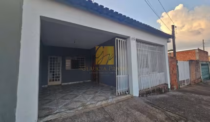 CASA com 03 quartos para VENDA
