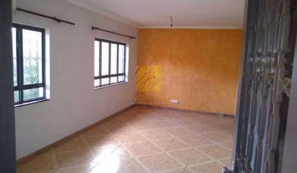 CASA com 04 quartos para VENDA