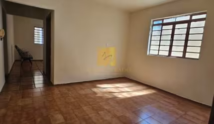 CASA com 03 quartos para VENDA