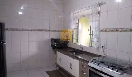 CASA com 03 quartos para VENDA