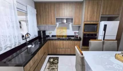 CASA com 03 quartos para VENDA