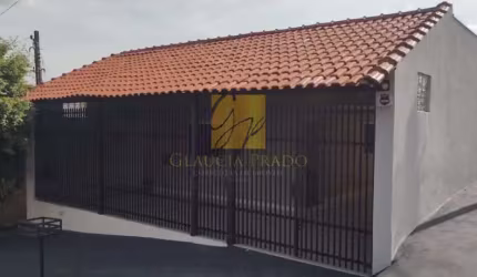 CASA com 04 quartos para VENDA