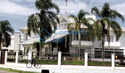 Casa para Venda em Torres, Praia da Cal, 5 dormitórios, 5 suítes, 6 banheiros, 2 vagas
