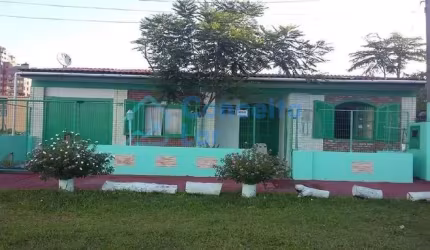 Casa para Venda em Torres, Predial, 3 dormitórios, 2 suítes, 4 banheiros, 1 vaga