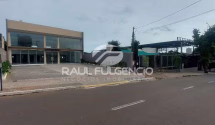 Loja comercial no Centro de Londrina com 7 vagas de garagem!