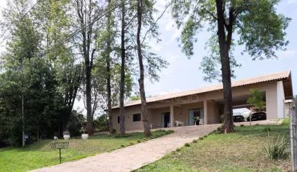 Casa em condomínio de chácaras