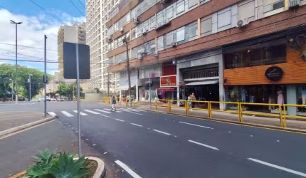 Loja no centro de Londrina, Ed. Tuparandi