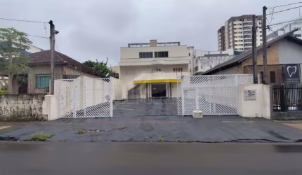 Loja/prédio comercial para locação rua Professor João Candido próximo a JK