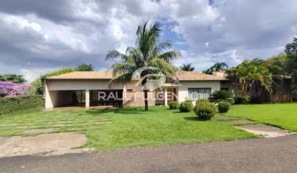 Casa para Venda ou Locação no Recanto Golf Ville