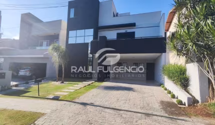 Casa  a Venda em condomínio com 4 dormitórios - Londrina